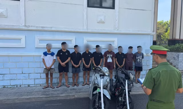 Đà Nẵng: Bắt nhóm dàn cảnh đánh nhau, dùng kiếm cướp xe máy
