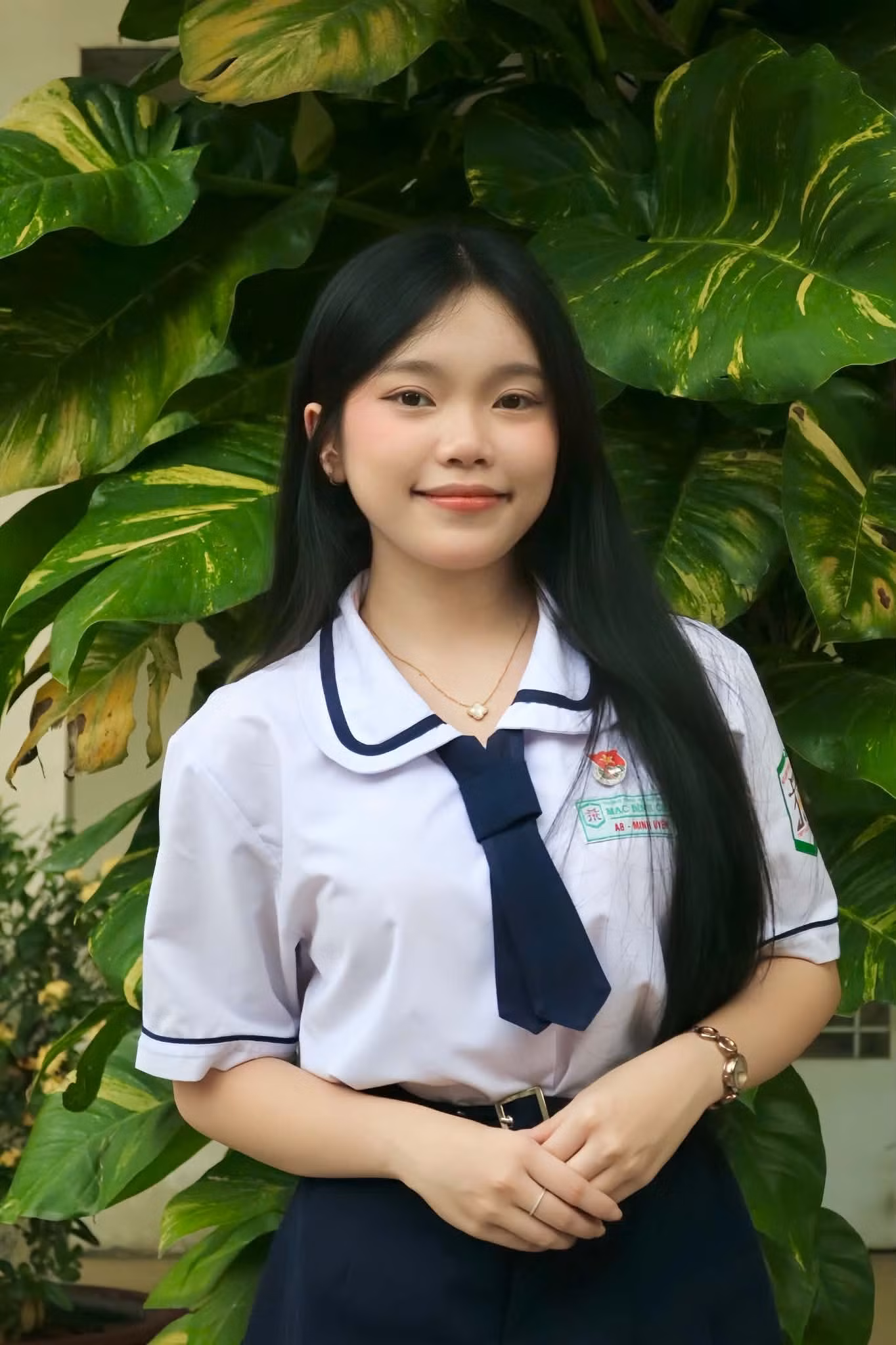 ban-minh-uyen-bi-thu-doan-truong-thpt-mac-dinh-chi.jpg