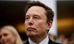 Wall Street Journal: Tỷ phú Elon Musk chỉ đạo làm chậm dịch vụ Starlink cho quân đội Ukraine