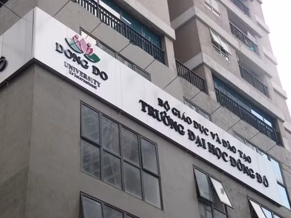 Đại học Đông Đô bất ngờ kiện toàn nhân sự để giải quyết lùm xùm đào tạo văn bằng 2
