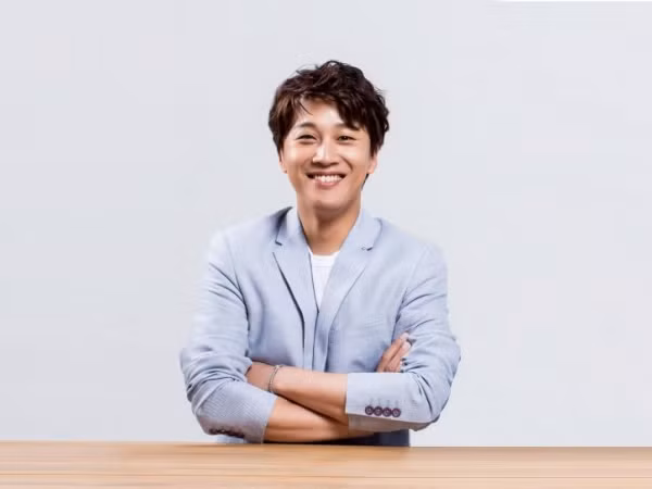Không hổ danh là nhân cách vàng của K-Biz, Cha Tae Hyun vẫn được khen dù gặp biến
