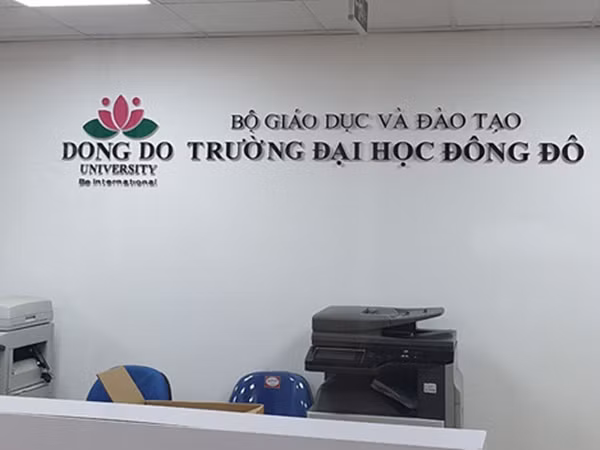"Mua bằng" của Trường đại học Đông Đô đều là "người có uy tín"