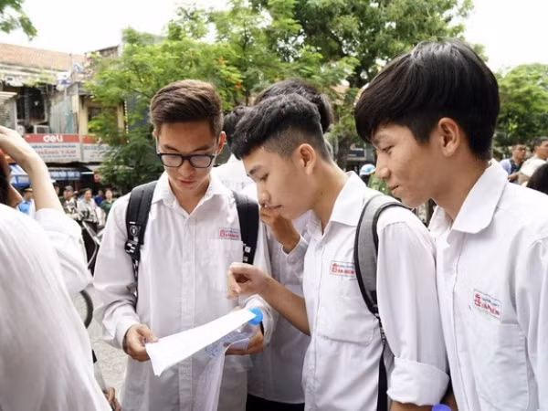 Đề thi trắc nghiệm môn Toán kỳ thi THPT Quốc gia 2018
