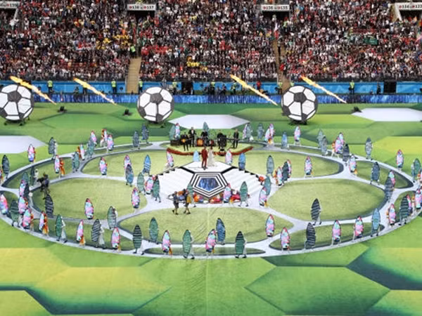 Những khoảnh khắc ấn tượng trong lễ khai mạc World Cup 2018