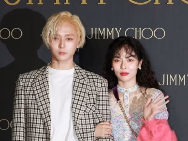 Rời khỏi Cube, có phải Hyuna - E’Dawn gặp toàn bão tố nên xuống sắc trầm trọng