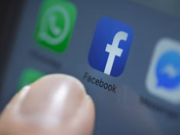 Bạn có đang nghiện Facebook? Tính năng mới của Facebook sẽ giúp bạn biết điều đó