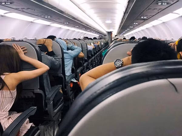 Trường hợp nào máy bay xả nhiên liệu, tiếp viên hô cảnh báo?