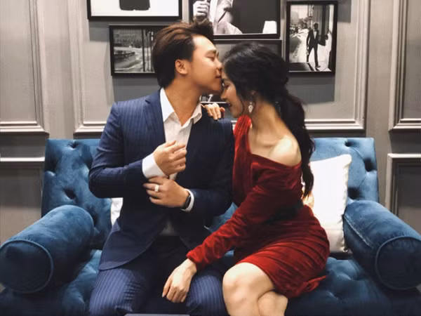Bạn trai đại gia của Hòa Minzy “tậu” biệt thự chục tỷ, xác nhận đám cưới trong năm nay?