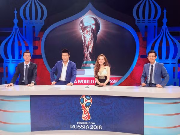 Nhận nhiều "gạch đá", các hot girl đã không còn xuất hiện trên sóng World Cup của VTV