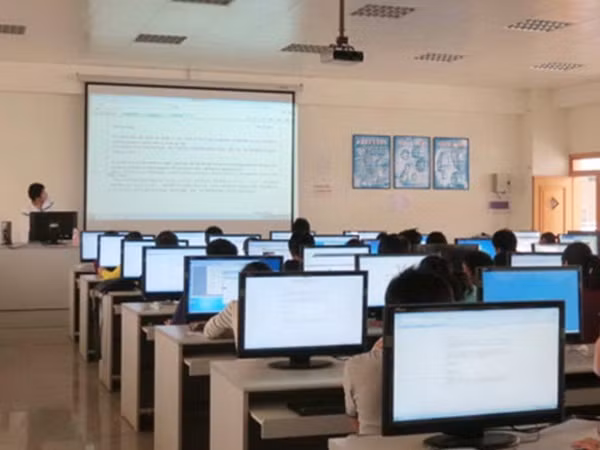Trường ĐH Bắc Hà, ĐH Kinh Bắc... phải dừng tổ chức thi, cấp chứng chỉ ngoại ngữ, tin học