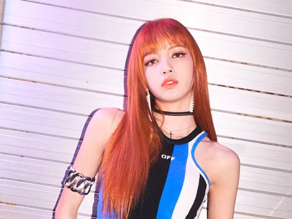 Lisa (BLACKPINK) vướng rắc rối chỉ vì chăm mua đồ ăn mời các chị trong nhóm
