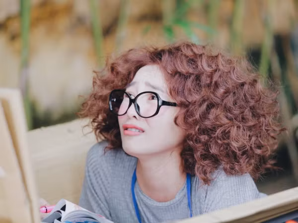 Hé lộ phong cách thời trang gây tranh cãi của Lan Ngọc trong “Mối tình đầu của tôi”