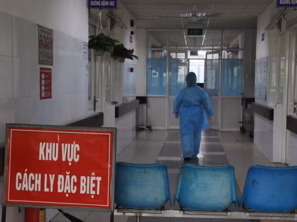 Việt Nam xác nhận ca thứ 14 dương tính virus corona, bị lây nhiễm sau khi đi chúc Tết