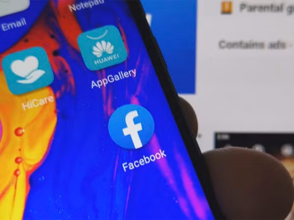 Facebook, Messenger và Instagram vẫn được cài sẵn trên điện thoại Huawei