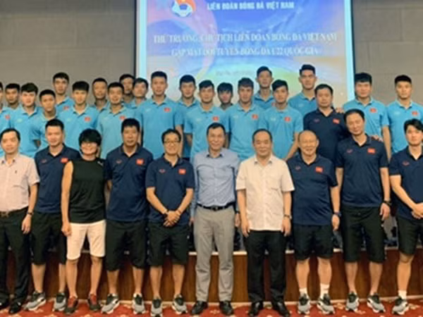 Giao chỉ tiêu cao cho đội U22 Việt Nam, VFF sắp nối lại đàm phán với ông Park