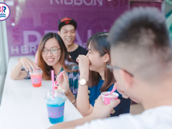 "Oanh tạc" thế giới kem 31 mùi với ưu đãi siêu hot chỉ 15.000 đồng/ viên