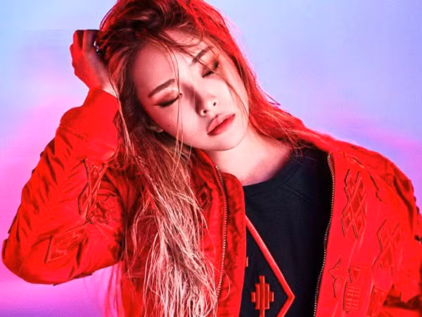 Không còn nghi ngờ gì nữa, K-Pop đã có một "nữ hoàng nhạc số" mới!