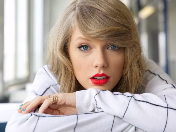 Suốt cả thanh xuân ồn ào của mình, Taylor Swift đã học được những điều quý giá nào?
