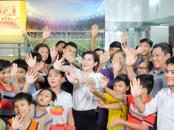 "Căn phòng mơ ước" thắp sáng nụ cười và ước mơ của trẻ em mái ấm Ánh Sáng 