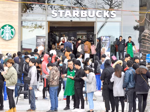 Sau 5 năm chờ đợi, cuối cùng Starbucks cũng đã mở cửa hàng đầu tiên tại Đà Nẵng