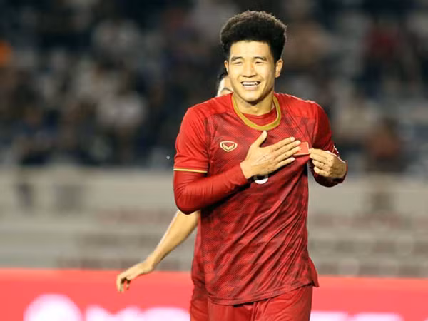 Hà Đức Chinh, đâu chỉ là cầu thủ có tài mà còn là nghệ sĩ hài toàn năng