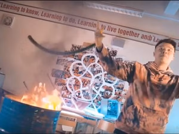 Vụ rapper bị tố đốt sách vở học sinh: Nếu có vi phạm chuyển công an