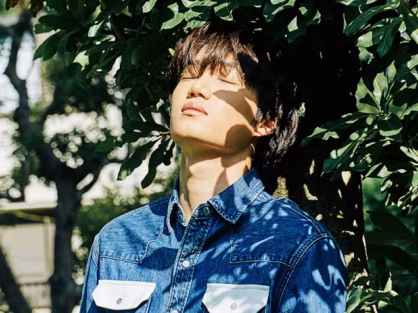 Kai (EXO) bỗng rơi lệ trong khi đang biểu diễn trên sân khấu concert