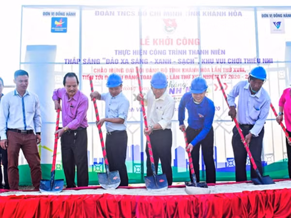 Tháng Thanh niên 2020: Khởi công công trình thắp sáng "Đảo xa sáng - xanh - sạch"