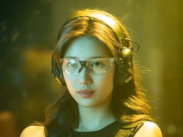 Mật vụ Suzy xuất hiện ngầu không tưởng trong bom tấn “Điệp vụ Vagabond”