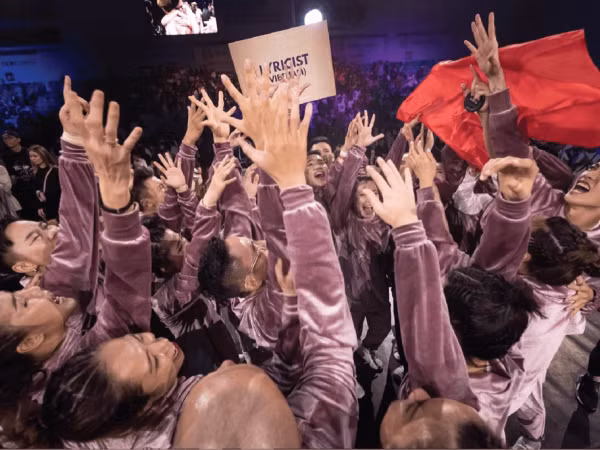 Nhóm nhảy Việt Nam LYRICIST xuất sắc trở thành quán quân của cuộc thi "Super 24"