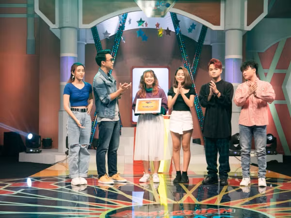 Á quân "The Voice Kids" bất ngờ bị thành viên nhóm P336 đánh bại tại "Đại chiến tứ sắc"