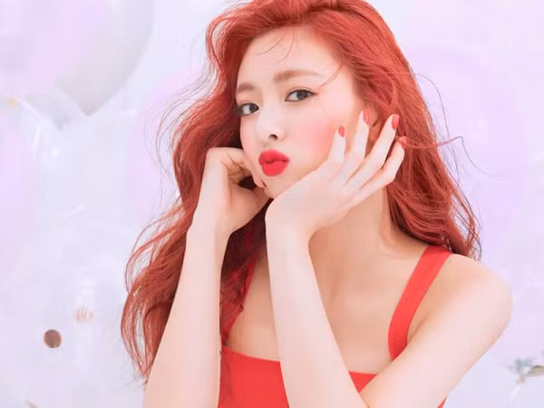 Đi tìm những nàng tiên cá tóc đỏ đang ẩn mình giữa đại dương K-Pop