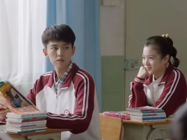 “Những mốc thời gian hạnh phúc”: Nguyện làm đường thẳng song song trong đoạn tình cảm này