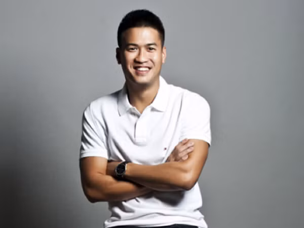 Phillip Nguyễn thừa nhận đã khóc vì sốc, tiết lộ việc Ariana thử dùng thuốc để cải thiện tình hình!