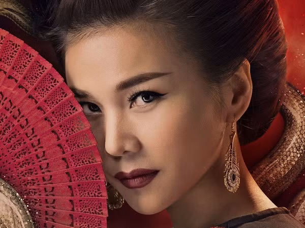 Diễn viên Thanh Hằng cuốn hút với tạo hình quyền lực trong teaser poster phim "Mẹ chồng"