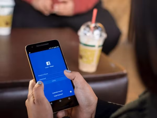 Nở rộ dịch vụ làm "bốc hơi" tài khoản Facebook với giá chỉ từ 70 nghìn đồng