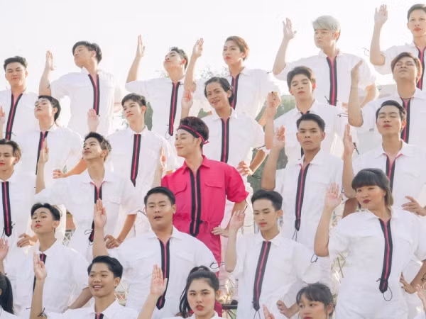 Tất tần tật về Angel Turbo - nhóm nhảy Thái Lan "gây bão" trong MV của Trúc Nhân