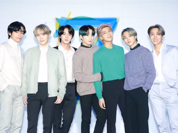 BTS khiến mọi người thán phục với vũ đạo siêu khó của "ON" và bảng thành tích siêu dài