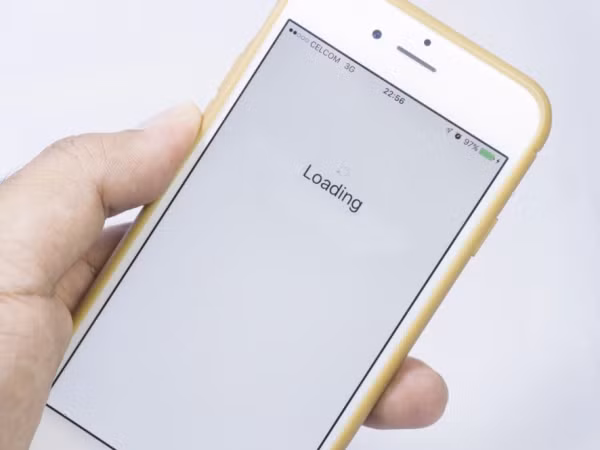 iPhone của bạn chạy chậm, nhanh hết pin? Thử xóa ngay app quen thuộc này xem sao!