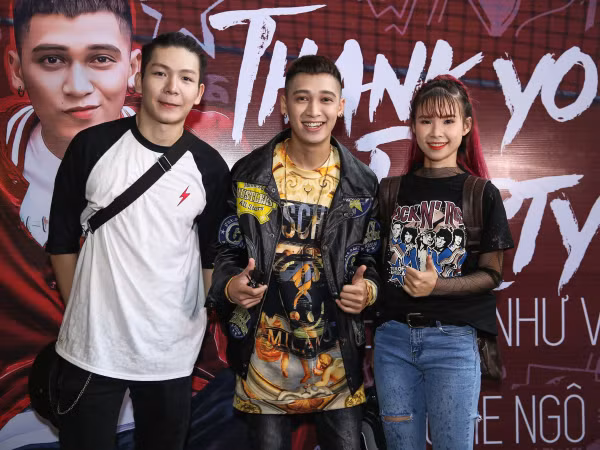 Kelvin Khánh - Khởi My "đồng vợ đồng chồng" đến chúc mừng Tronie ra mắt sản phẩm mới 