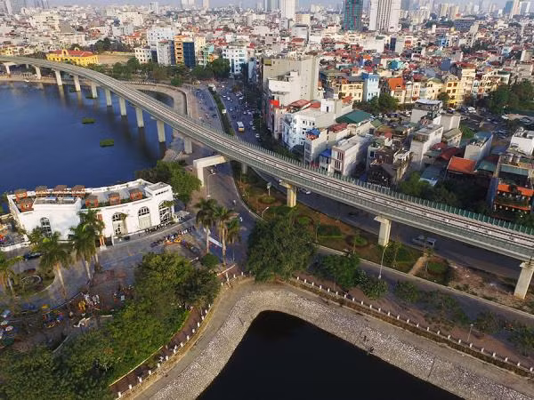 Chiêm ngưỡng toÀn cảnh tuyến đường sắt trên cao đầu tiên của HÀ Nội