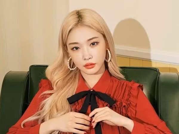 Nhờ hành động này giữa dịch bệnh corona, Chungha được ví như “cô tiên quốc dân”