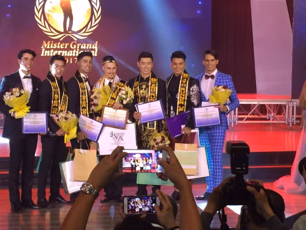 Nguyễn Tiến Đạt giành ngôi Á vương 2 – "Nam vương Hòa bình Quốc tế 2017"