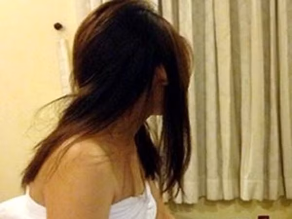 Đình chỉ công tác với cô giáo dính nghi án quan hệ bất chính với nam sinh lớp 10