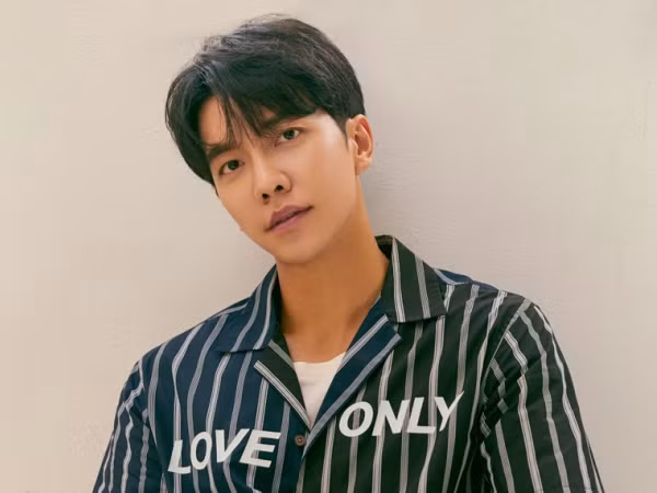 Vì sao khi virus corona bùng phát, fan K-Pop lại nháo nhào tìm kiếm Lee Seung Gi?