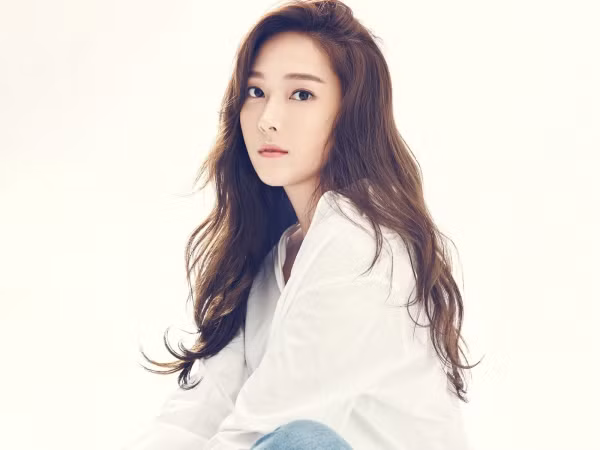 Tháng 8 này, không chỉ SNSD tái xuất mà Jessica cũng đã sẵn sàng trở lại