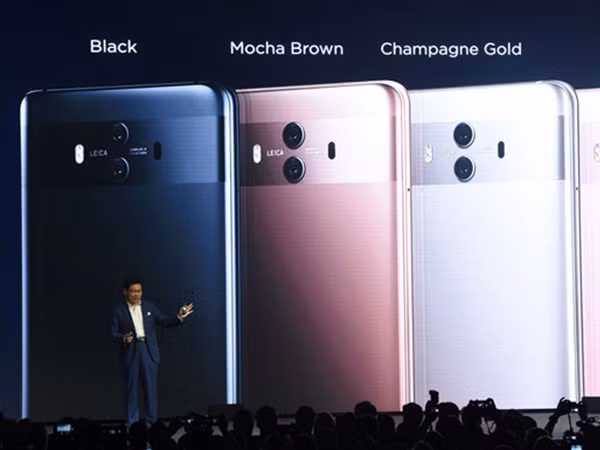Trung Quốc: Người nghèo dùng iPhone, người giàu dùng Huawei, Xiaomi