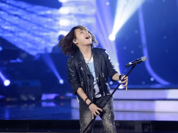 Vietnam Idol Kids 2017: Isaac "ngã mũ" thán phục trước cậu bé đa tài Thiên Khôi 