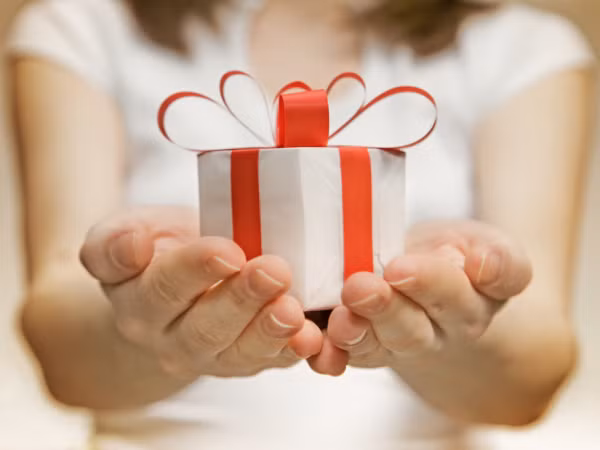 Chạm tim nửa kia thế giới với những “món quà” ngày 8/3 rực rỡ!