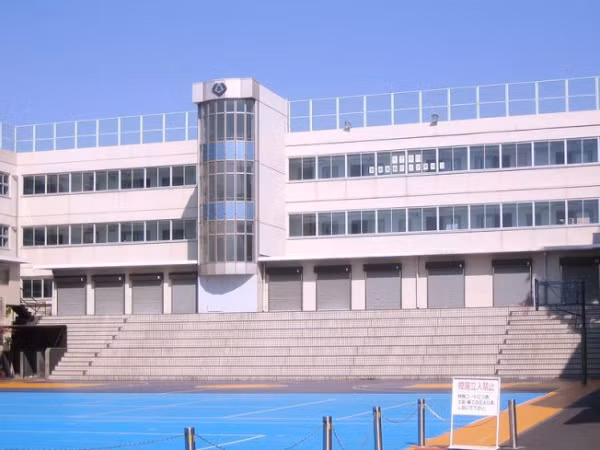 Horikoshi Gakuen: Trường học sang chảnh, chỉ dành cho giới siêu giàu tại Nhật Bản